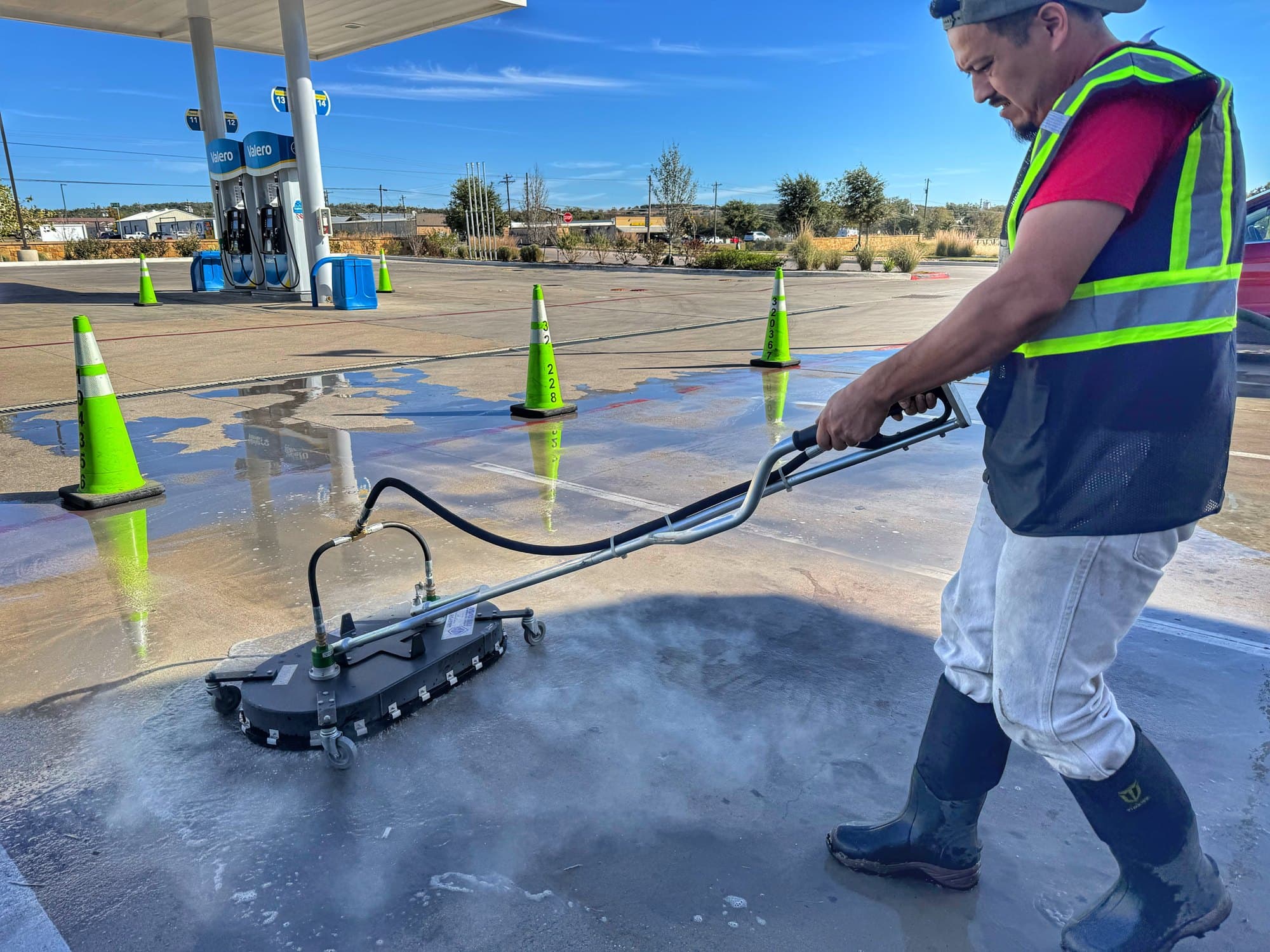 Gas station forecourt cleaning