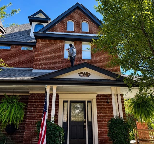 Exterior Window Cleaning before and after by Hi-Tech Power Wash in Austin, TX